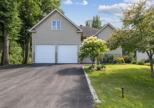 Maison à vendre - 242 Rue Martin, Plaisance, J0V 1S0