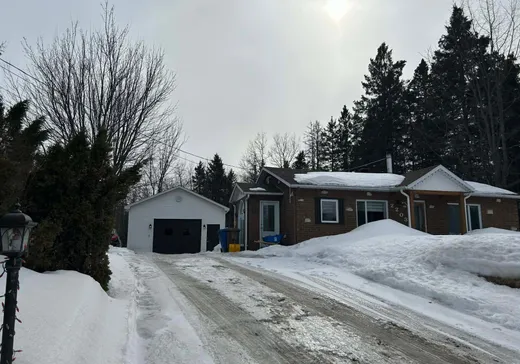 Two or more stories for sale - 2203 Route Ste-Geneviève, Chicoutimi, G7H5B2