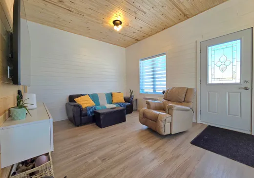 Maison à vendre - 202 Route 195, Matane, G0J 3E0