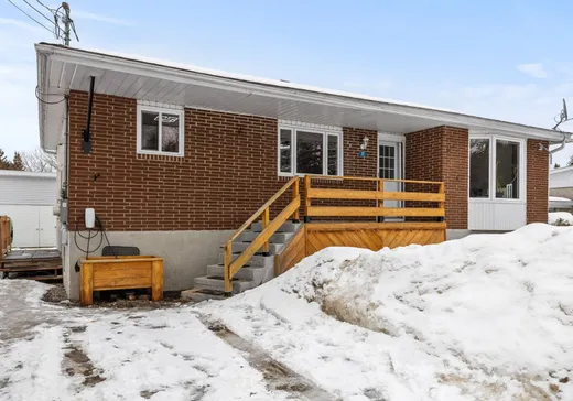 Maison à vendre - 37 Rue Principale E., L'Ascension, J0T 1W0