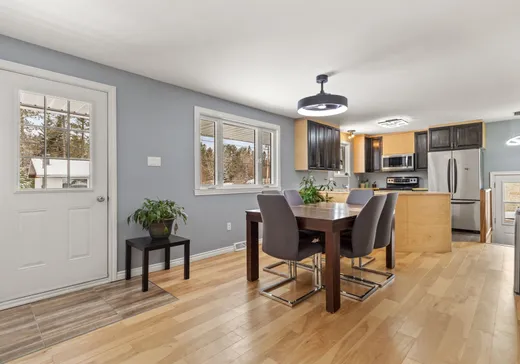 Maison à vendre - 37 Rue Principale E., L'Ascension, J0T 1W0