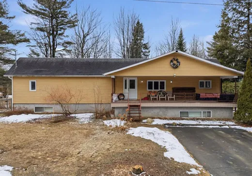 Bungalow à vendre - 2775 Rue du Calumet, Drummondville, J2B8T5
