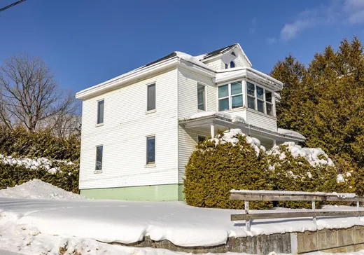 Two or more stories for sale - 34 Rue Paquette, Stanstead, J0B3E2
