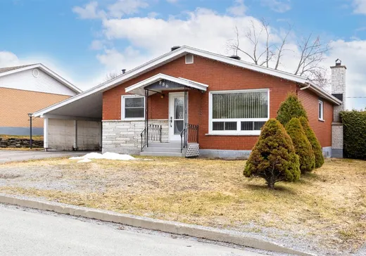 Bungalow à vendre - 886 Rue des Muguets, Sherbrooke, J1E1K1