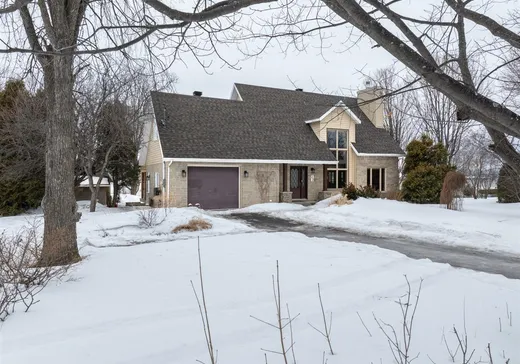 Two or more stories for sale - 22 Rue du Bord-de-l'eau, Beaumont, G0R1C0