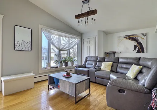 Maison à vendre - 57 Rue Westgate, East Angus, J0B 1R0