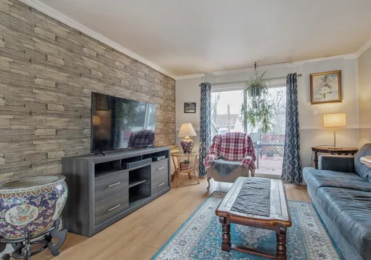Maison à vendre - 1097 Rue des Pins, Blainville, J7C 1V3