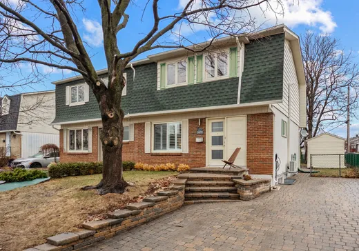 House for sale - 3875 Rue Loiselle, St-Hubert, J3Y 7T5