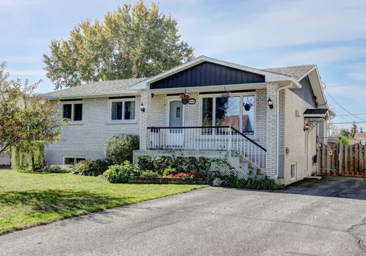 Two or more stories for sale - 16185 Av. Richelieu, Saint-Hyacinthe, J2T4B5