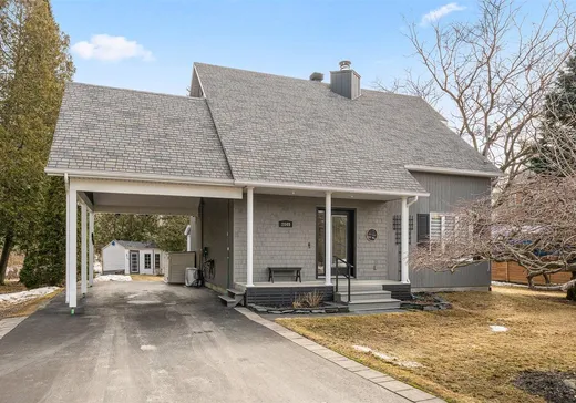 Maison à vendre - 2049 Rue Pierre-Hamel, Magog, J1X 5T9
