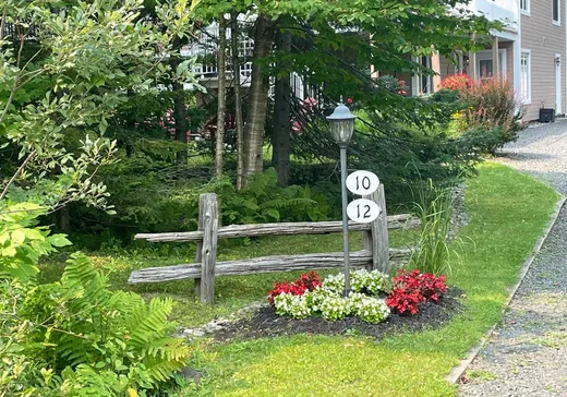 Maison à vendre - 10-12 Ch. de Genève, Saint-Sauveur, J0R 1R2