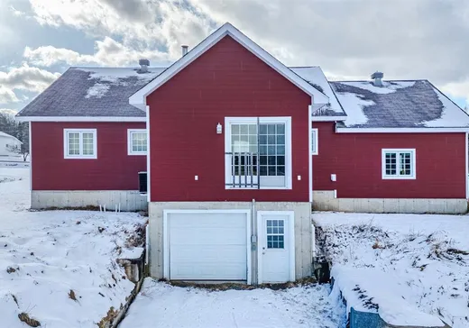 Maison à vendre - 921 Route Principale, Saint-René, G0M 1Z0