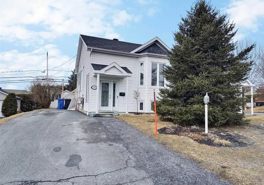 Bungalow à vendre - 793 168e Rue, Saint-Georges, G5Z1C3