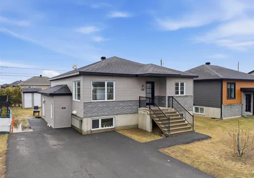 Maison à vendre - 2285-2287 Rue St-Damase, Drummondville, J2B 0Z8