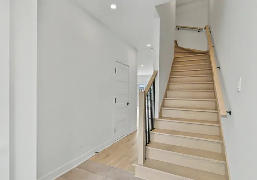 Maison à vendre - 380 Rue du Merlot, Sainte-Marthe-sur-le-Lac, J0N 1P0