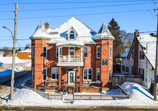 Paliers multiples à vendre - 133 Av. Bethany, Lachute, J8H2L6