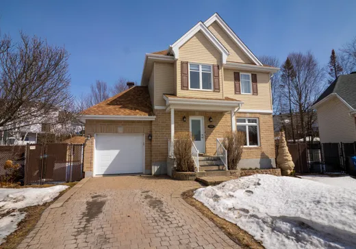 Maison à vendre - 734 Carré Louis-Bourque, Saint-Jérôme, J7Z 7B6