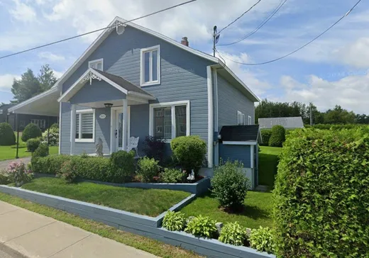 Maison à vendre - 245 Ch. Cartier, Saint-Hilarion, G0A 3V0