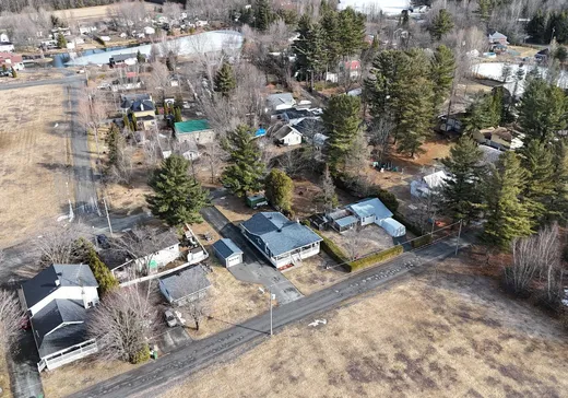 Maison à vendre - 115 Rue Thibodeau, Saint-Félix-de-Kingsey, J0B 2T0