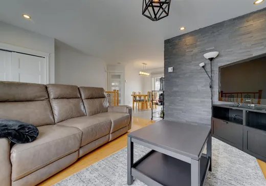 Maison à vendre - 532 Rue Dion, St-Dominique, J0H 1L0