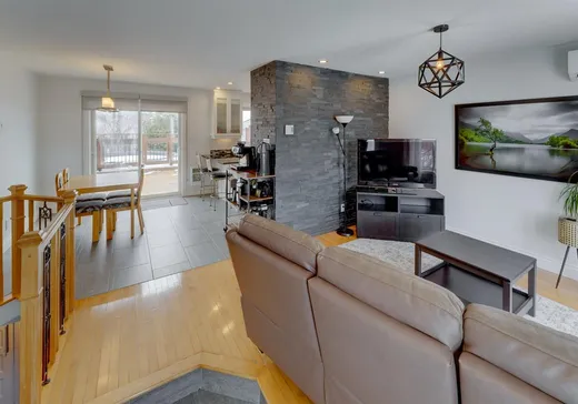 Maison à vendre - 532 Rue Dion, St-Dominique, J0H 1L0