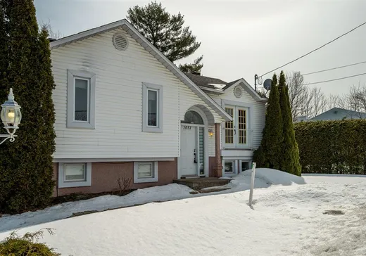 Maison à vendre - 1051 Rue Panneton, Saint-Lin-Laurentides, J5M 2M2