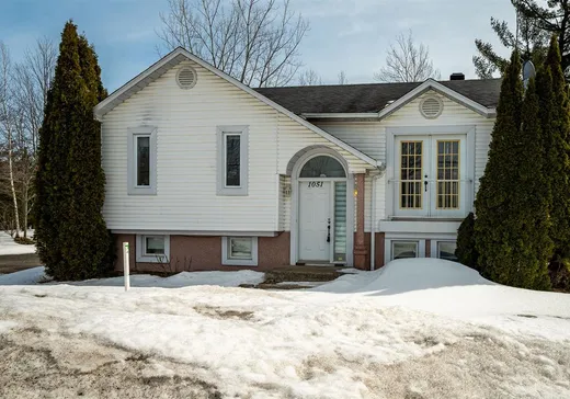 Maison à vendre - 1051 Rue Panneton, Saint-Lin-Laurentides, J5M 2M2