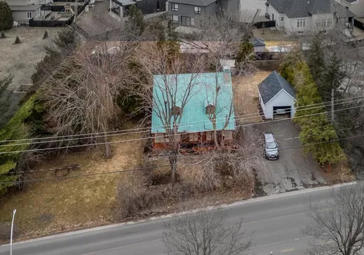Maison à vendre - 945 Av. des Lacasse, Laval (Auteuil), H7K 3W3