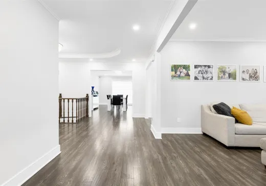 Maison à vendre - 6823 Crois. Korczak, Côte-Saint-Luc, H4W 2R3