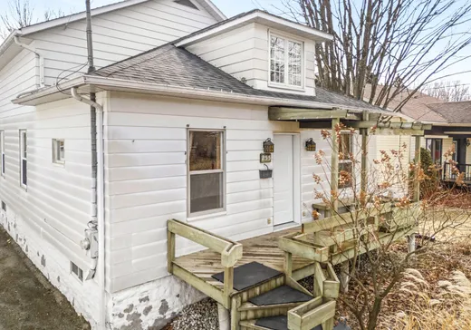 House for sale - 255 Rue Monseigneur-Durand, Coaticook, J1A 1Y1