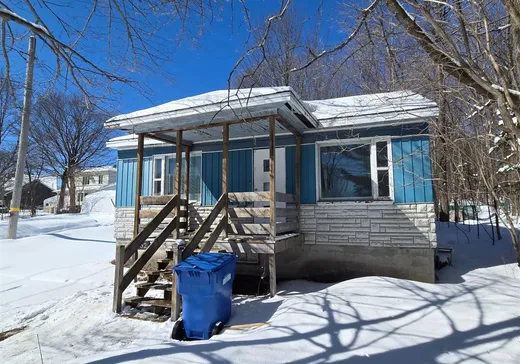 Maison à vendre - 1452 Av. de l'Amiral, Val-Belair, G3K 1G6
