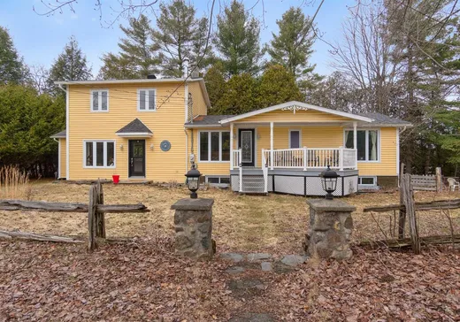 Two or more stories for sale - 483 Rue des Pins, Coaticook, J0B1L0