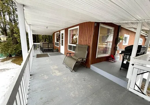 House for sale - 184 Rue des Grives, Val des Sources, J1T 3M7