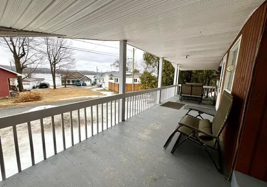 House for sale - 184 Rue des Grives, Val des Sources, J1T 3M7