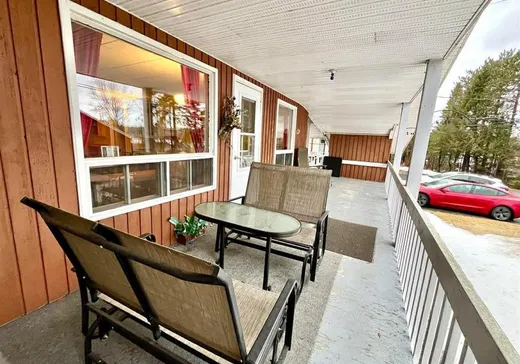 House for sale - 184 Rue des Grives, Val des Sources, J1T 3M7