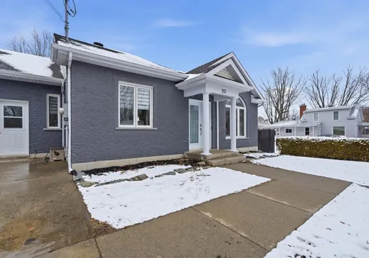 House for sale - 20 Rue du Collège, Danville, J0A 1A0