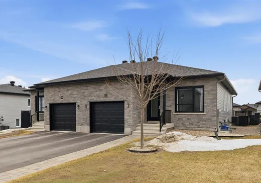 House for sale - 100 Rue du Porc-Épic, Gatineau (Aylmer), J9J 2L9