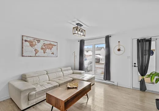 House for sale - 301 Av. d'Argenteuil, Lachute, J8H 1X1