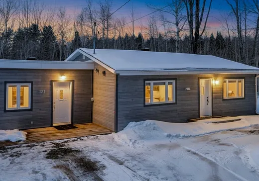 Maison à étages à vendre - 177 Rue Kedro, Saint-Colomban, J5K1W9