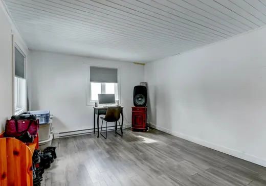 Maison à vendre - 177 Rue Kedro, Saint-Colomban, J5K 1W9