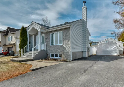 Maison à étages à vendre - 260 Rue de la Coulée, Sainte-Marthe-sur-le-Lac, J0N1P0