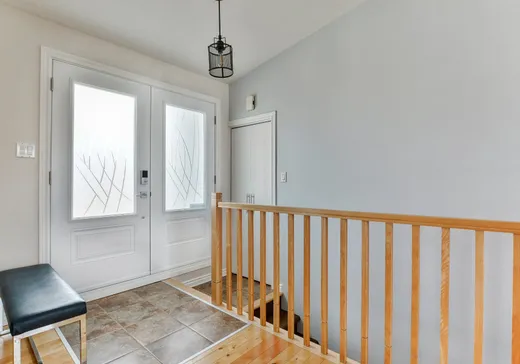 Maison à vendre - 260 Rue de la Coulée, Sainte-Marthe-sur-le-Lac, J0N 1P0