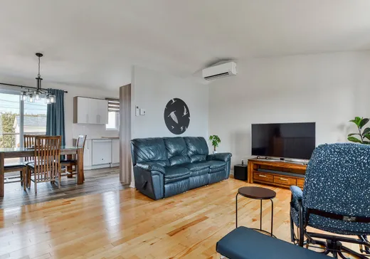 Maison à vendre - 260 Rue de la Coulée, Sainte-Marthe-sur-le-Lac, J0N 1P0