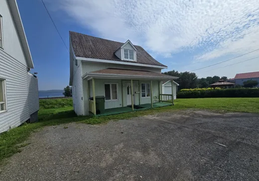Maison à vendre - 13 Rue St-Pierre E., Matane, G0J 3L0