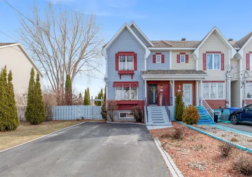 Maison à étages à vendre - 141 Rue Julien, Salaberry-de-Valleyfield, J7X1P8