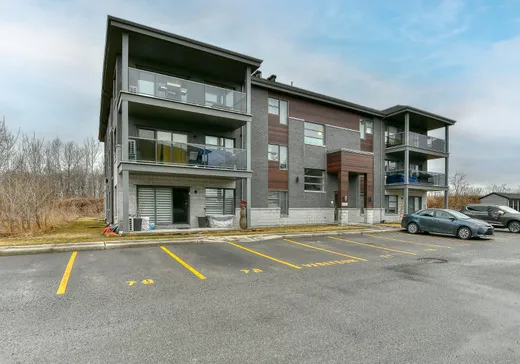 Condo à vendre - 2125 Rue de la Salamandre, Sainte-Marthe-sur-le-Lac, J0N1P0