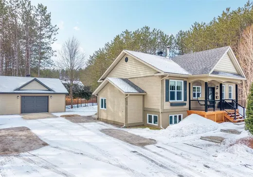 Maison à vendre - 15-17 Rue des Anémones, Mont-Tremblant, J0T 1M0