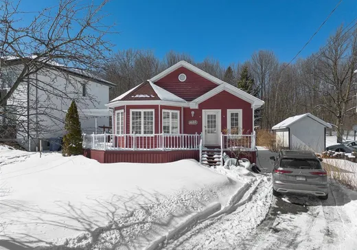 Bungalow for sale - 1622 Av. de l'Amiral, Val-Belair, G3K1G8