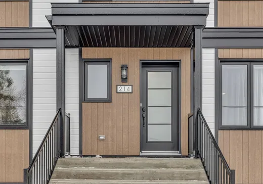 House for sale - 214 Rue Rivet, St-Lambert-De-Lauzon, G0S 2W0