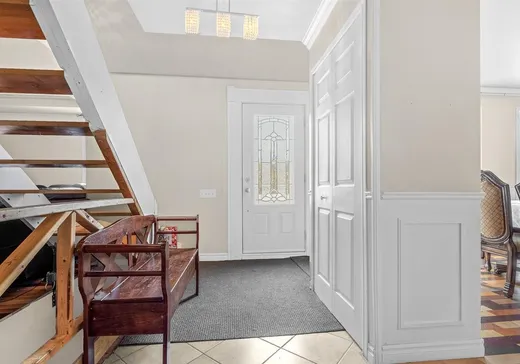 Maison à vendre - 662 Boul. du Lac, Charlesbourg, G2M 0C9